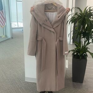 Gorgeous Calvin Klein light color taupe wool coat brand new with tags -size 4
